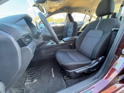 Used 2025 Nissan Sentra SV w/ All-Weather Package image 17