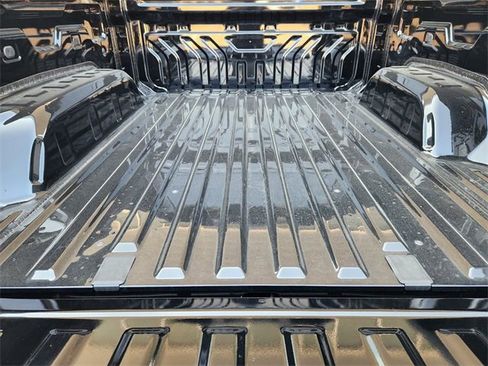 New 2026 Chevrolet Silverado EV LT image 22