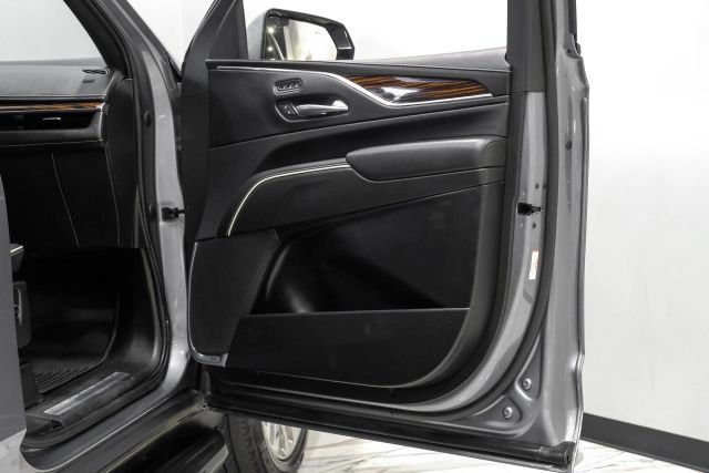 Used 2021 Cadillac Escalade ESV Premium Luxury AWD/4WD image 69