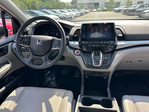 Used 2018 Honda Odyssey EX-L image 17