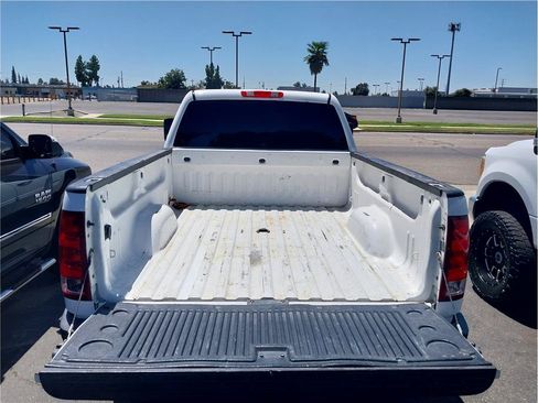 Used 2012 GMC Sierra 2500 SLE w/ SLE Preferred Package AWD/4WD image 6
