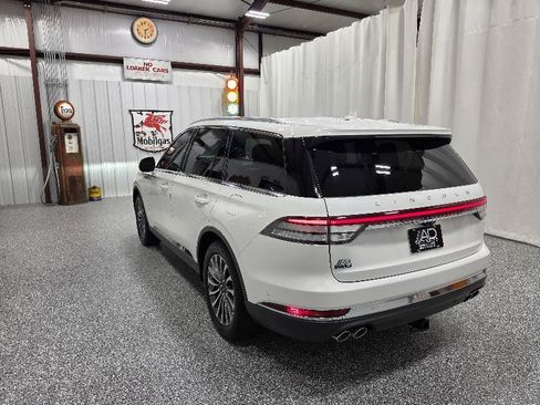 Used 2020 Lincoln Aviator Reserve w/ Equipment Group 201A RWD image 6
