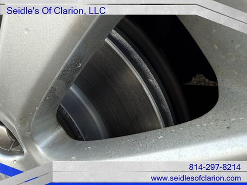 Used 2011 Buick Regal CXL image 9