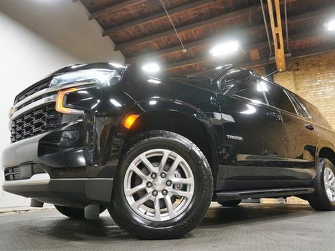 Used 2022 Chevrolet Tahoe 4WD image 3