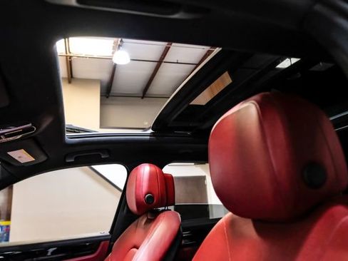 Used 2019 Porsche Cayenne AWD/4WD image 6