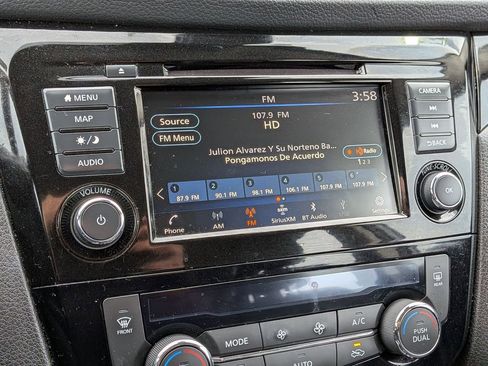 Used 2022 Nissan Rogue Sport SL image 13