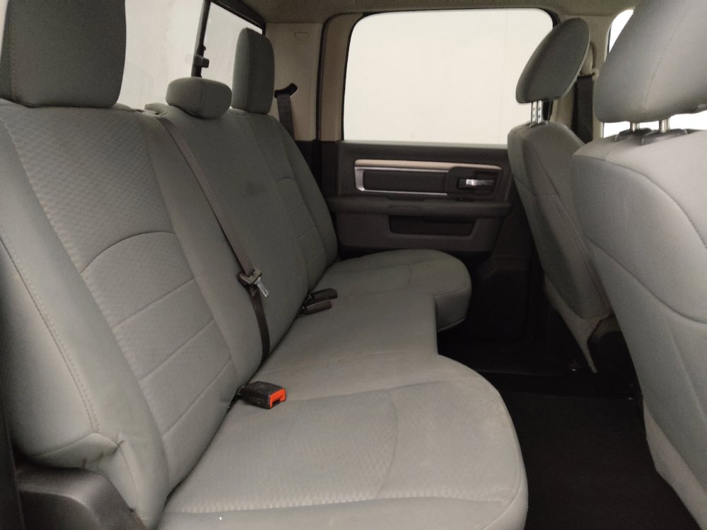 Used 2019 RAM 1500 Classic SLT AWD/4WD image 19