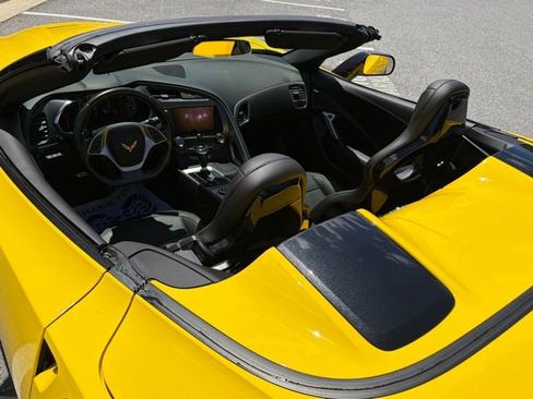 Used 2017 Chevrolet Corvette Stingray Convertible RWD image 40
