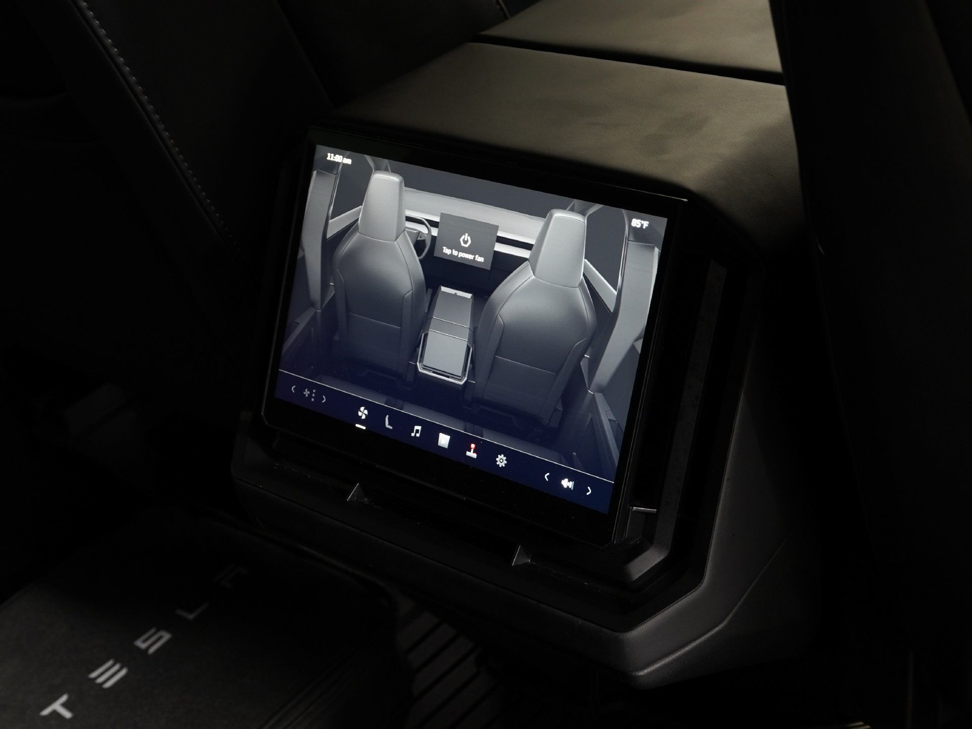 Used 2025 Tesla Cybertruck AWD Crew Cab image 12