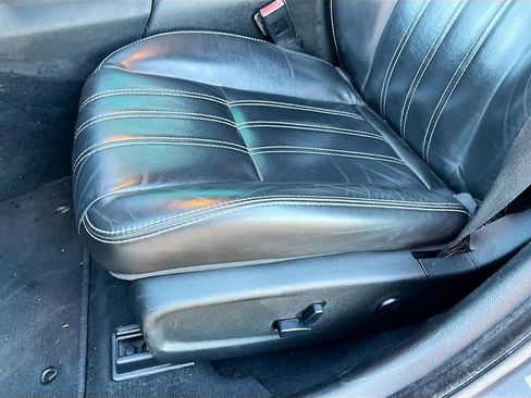 Used 2020 Chrysler 300 S w/ 300S Premium Group RWD image 19