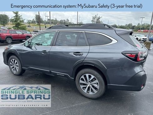 Certified 2025 Subaru Outback Premium image 8