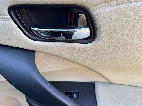 Used 2017 Acura RDX AWD w/ Advance Package image 18