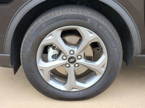 Used 2025 Ford Escape ST-Line image 18