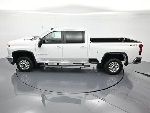 Certified 2025 Chevrolet Silverado 2500 LT w/ Convenience Package image 37