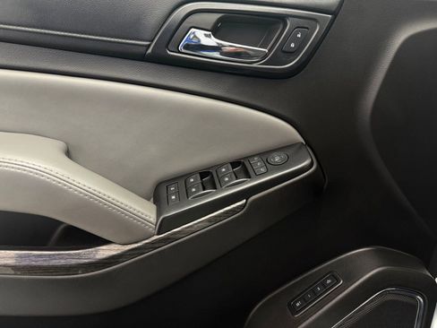 Used 2016 Chevrolet Tahoe LT w/ Luxury Package image 11