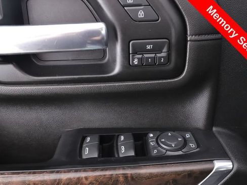 Used 2020 GMC Sierra 2500 Denali w/ Denali Ultimate Package AWD/4WD image 21