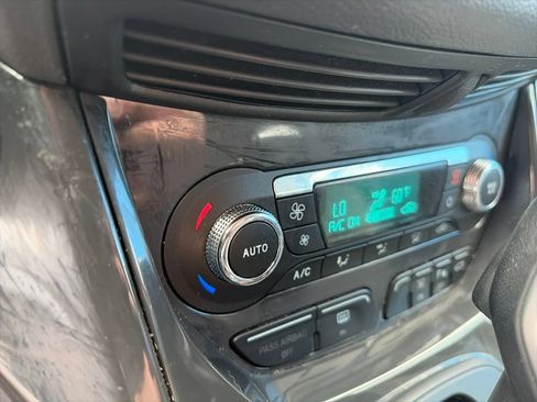 Used 2014 Ford Escape Titanium w/ Equipment Group 401A AWD/4WD image 20