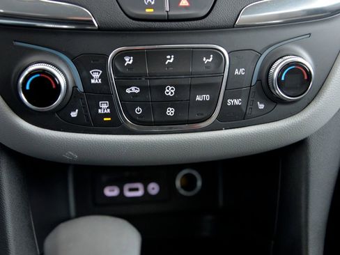 Certified 2023 Chevrolet Equinox LT image 24