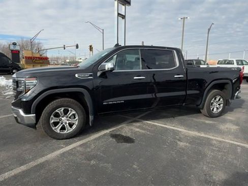 Used 2022 GMC Sierra 1500 SLT w/ Max Trailering Package image 4