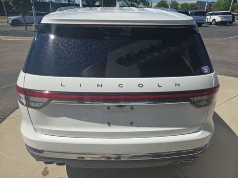 Certified 2023 Lincoln Aviator Reserve w/ Elements Package Plus AWD/4WD image 15