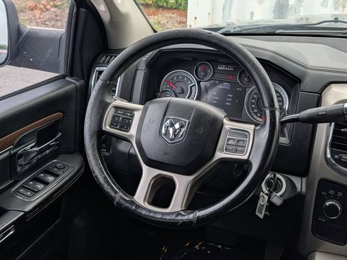 Used 2015 RAM 3500 Laramie w/ Convenience Group AWD/4WD image 16