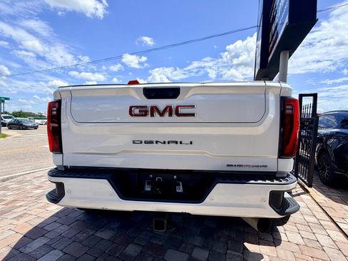 Used 2024 GMC Sierra 3500 Denali AWD/4WD image 8