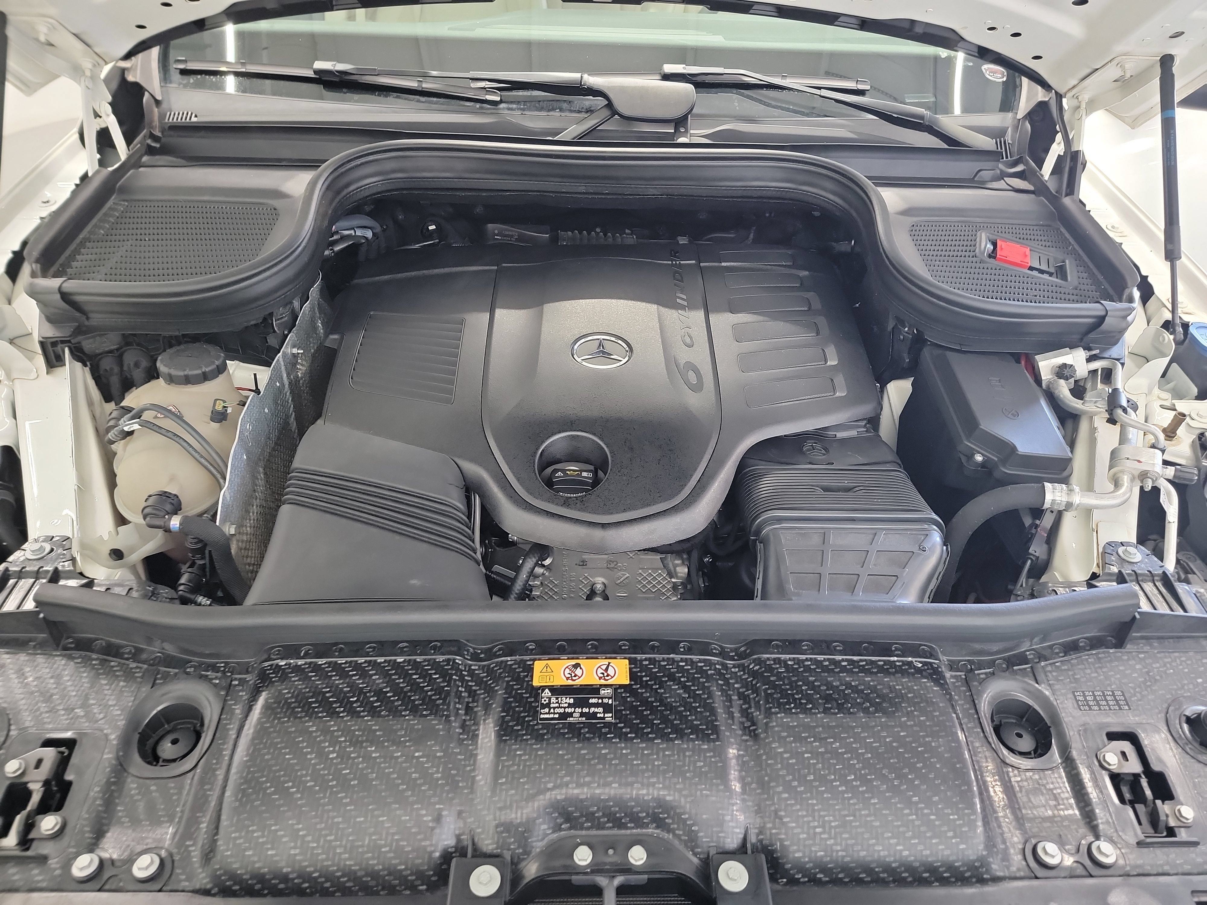 Used 2020 Mercedes-Benz GLE 450 4MATIC image 25