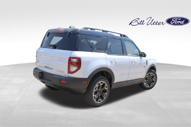 New 2026 Ford Bronco Sport Outer Banks AWD/4WD image 3