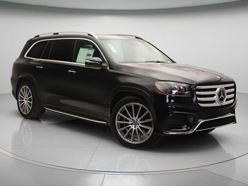 New 2026 Mercedes-Benz GLS 580 4MATIC image 1