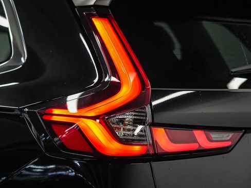 Used 2023 Honda CR-V EX-L image 11