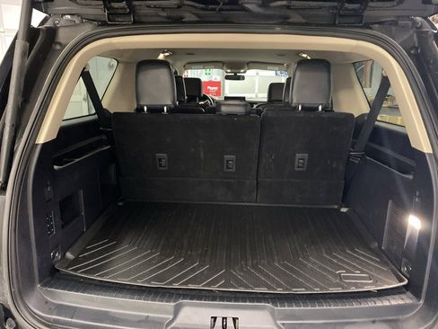 Used 2024 Ford Expedition Max XLT image 7