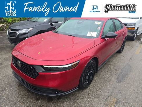 Certified 2025 Honda Accord SE image 1