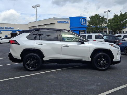 Used 2023 Toyota RAV4 XSE w/ XSE Grade Weather Package AWD/4WD image 7