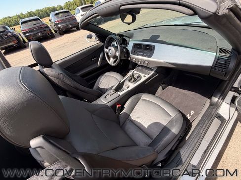 Used 2007 BMW Z4 3.0i RWD image 25