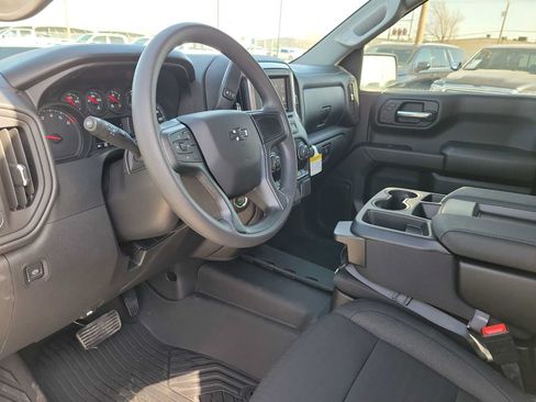Used 2026 Chevrolet Silverado 1500 Custom Trail Boss w/ Turbomax Blackout Package AWD/4WD image 10
