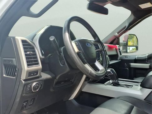 Used 2020 Ford F150 Lariat w/ Equipment Group 502A Luxury AWD/4WD image 14