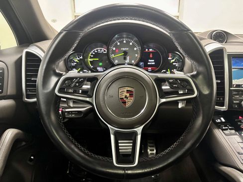 Used 2016 Porsche Cayenne S AWD/4WD image 22