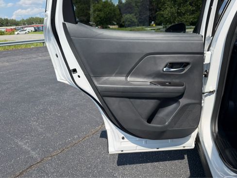 Used 2026 Nissan Kicks SR w/ Cold Weather Package AWD/4WD image 19