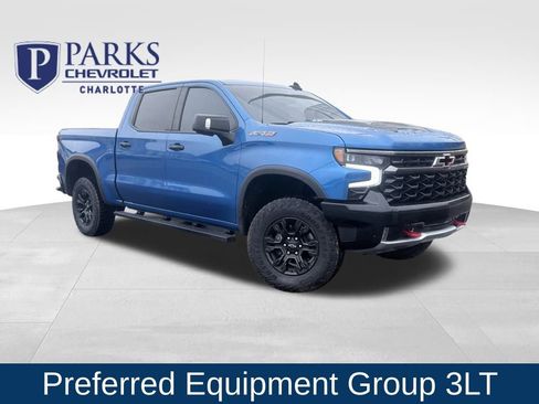 Used 2023 Chevrolet Silverado 1500 ZR2 image 1