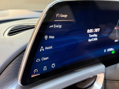 Certified 2024 Cadillac Lyriq Sport image 29