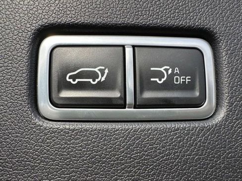 Used 2024 Kia Sorento SX Prestige image 19