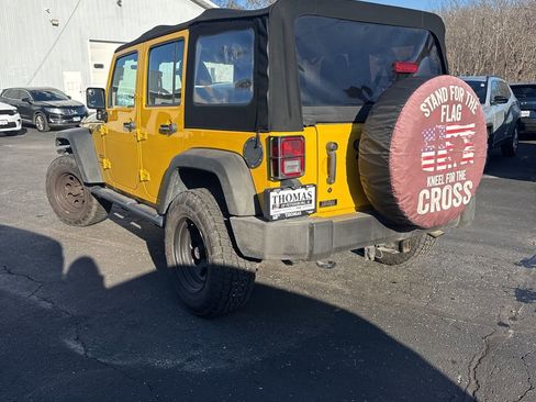 Used 2015 Jeep Wrangler Unlimited Sport w/ Max Tow Package image 4