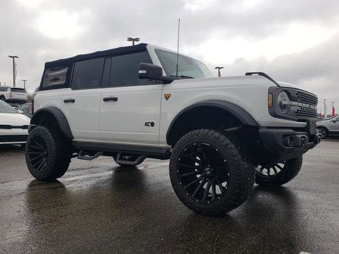 Used 2022 Ford Bronco Badlands image 1