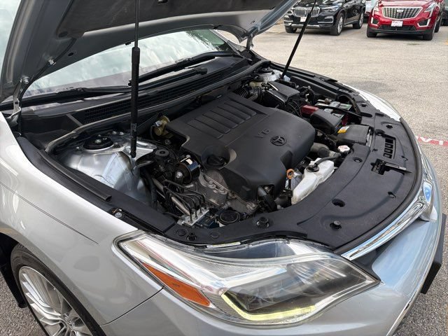 Used 2018 Toyota Avalon Limited FWD image 56