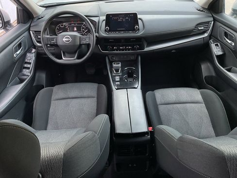Used 2025 Nissan Rogue SV image 20