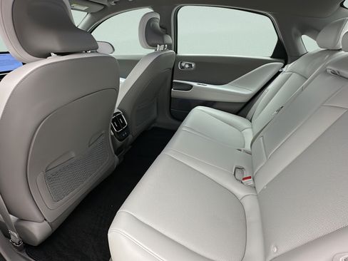 Used 2024 Hyundai Ioniq 6 SEL AWD/4WD image 9