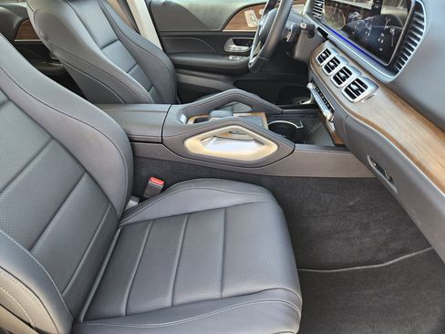 Certified 2025 Mercedes-Benz GLE 350 4MATIC image 13