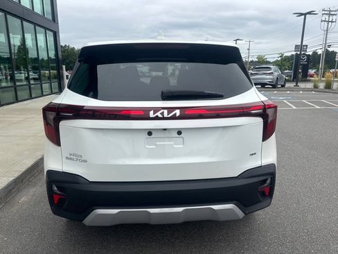 Used 2025 Kia Seltos LX AWD/4WD image 4