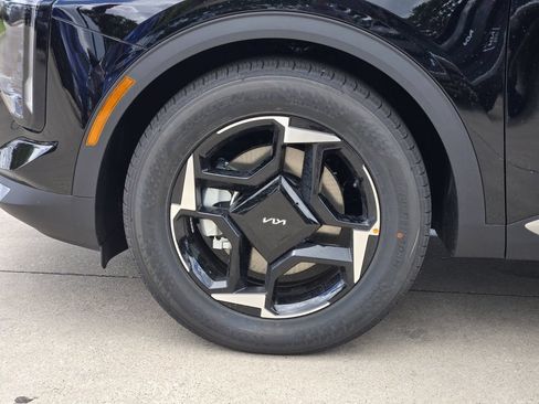 New 2026 Kia Sportage EX FWD image 8