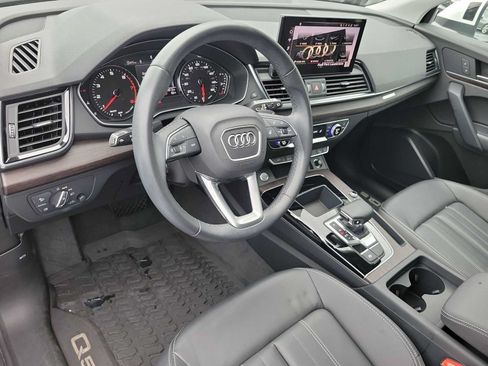 Certified 2023 Audi Q5 Premium w/ Convenience Package AWD/4WD image 8